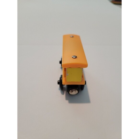 Thomas the Train Thomas & Friends Wooden Railway Zoo Car 2003 Lion Monkey Tiger - Picture 5 of 6